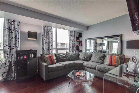2001 - 208 Enfield Pl, Condo with 1 bedrooms, 1 bathrooms and 1 parking in Mississauga ON | Image 3