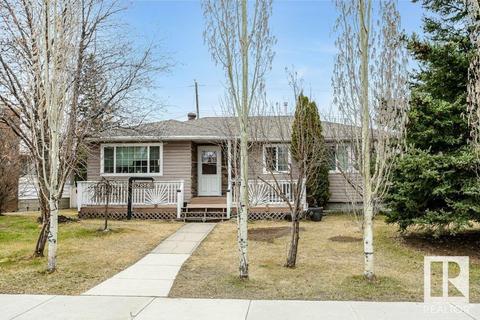 7008 76 St Nw, House detached with 4 bedrooms, 2 bathrooms and null parking in Edmonton AB | Card Image