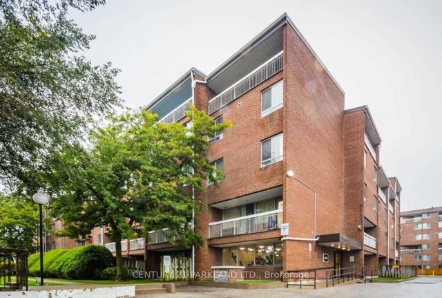 111 - 4060 Lawrence Ave E, Condo with 3 bedrooms, 3 bathrooms and 1 parking in Toronto ON | Image 1