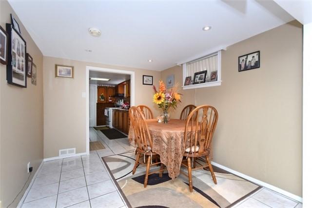 26 Granger Ave, House detached with 3 bedrooms, 2 bathrooms and 4 parking in Toronto ON | Image 6