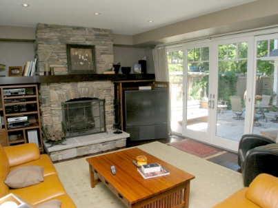 271 Oakhill Rd, House detached with 3 bedrooms, 5 bathrooms and 4 parking in Mississauga ON | Image 3