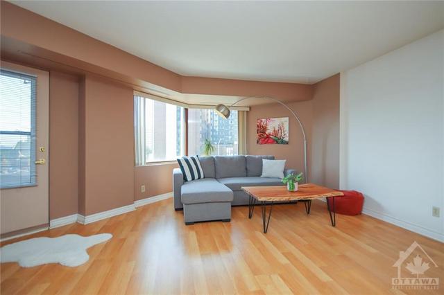 304 - 151 Bay Street, Condo with 2 bedrooms, 2 bathrooms and 1 parking in Ottawa ON | Image 12