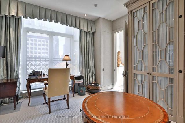 18b - 22 St Thomas St, Condo with 1 bedrooms, 2 bathrooms and 2 parking in Toronto ON | Image 13