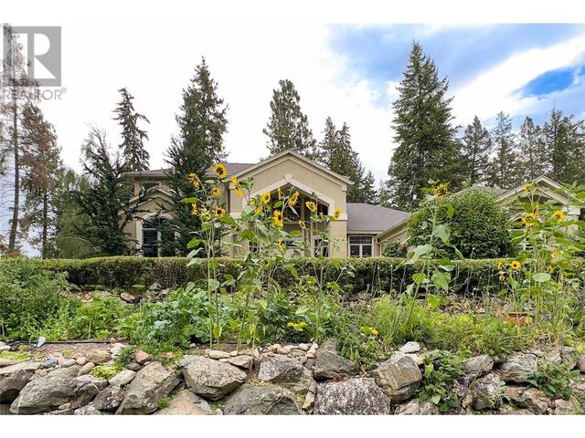3605 Luxmoore Road, House detached with 5 bedrooms, 3 bathrooms and 8 parking in Kelowna BC | Image 73