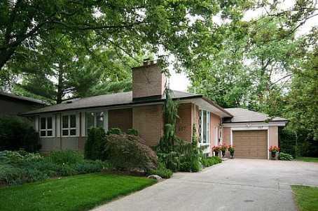 167 Tweedsdale Cres, House detached with 3 bedrooms, 2 bathrooms and 6 parking in Oakville ON | Image 1