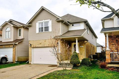 462 Sienna Cres, House detached with 4 bedrooms, 3 bathrooms and 4 parking in Kitchener ON | Card Image