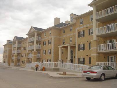 113 - 7428 Markham Rd, Condo with 2 bedrooms, 2 bathrooms and 1 parking in Markham ON | Image 2