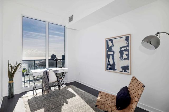 5001 - 115 Blue Jays Way, Condo with 3 bedrooms, 3 bathrooms and 1 parking in Toronto ON | Image 2