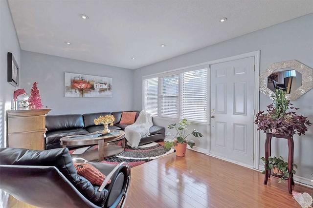 52 Eden Park Dr, Townhouse with 3 bedrooms, 2 bathrooms and 2 parking in Brampton ON | Image 30