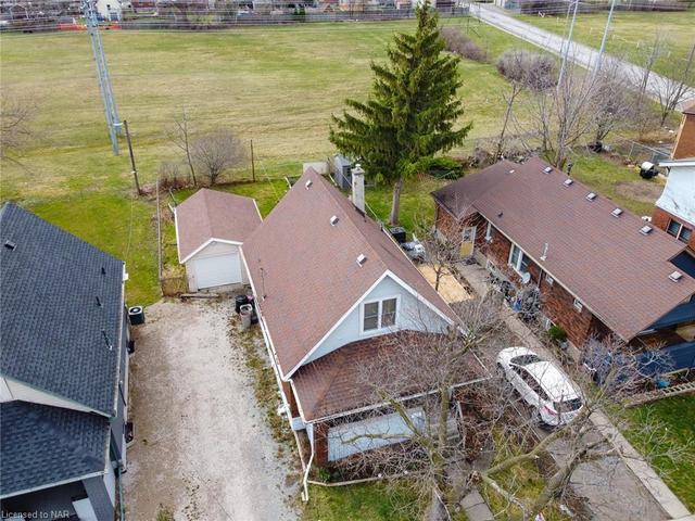 4739 Sixth Avenue, House detached with 3 bedrooms, 1 bathrooms and null parking in Niagara Falls ON | Image 22