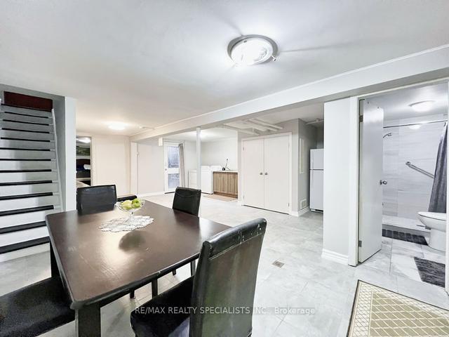 21 Foxley St, House attached with 4 bedrooms, 3 bathrooms and 2 parking in Toronto ON | Image 9