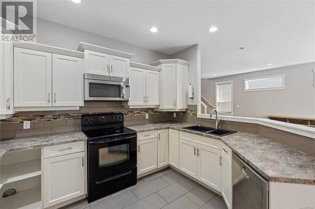 360 9th St, House detached with 3 bedrooms, 3 bathrooms and 2 parking in Nanaimo BC | Image 14