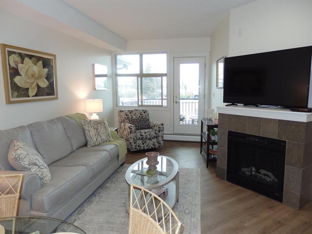 120 - 100 Lakeway Boulevard, Condo with 1 bedrooms, 1 bathrooms and 1 parking in Sylvan Lake AB | Image 4