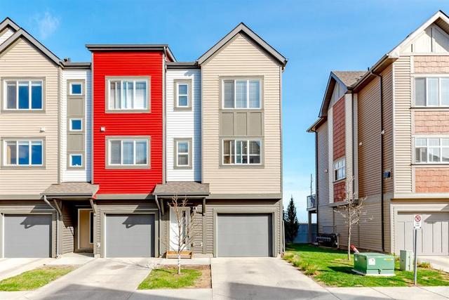 42 Copperstone Common Se, House attached with 3 bedrooms, 2 bathrooms and 2 parking in Calgary AB | Card Image