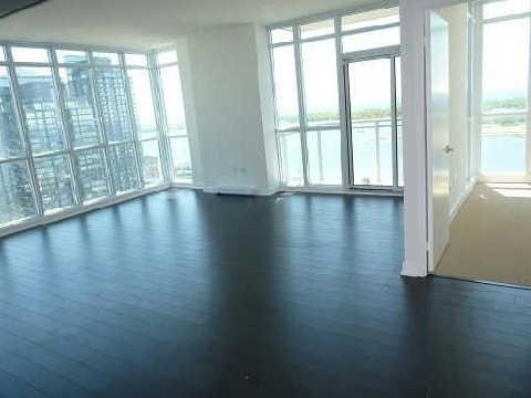 4106 - 15 Iceboat Terr, Condo with 2 bedrooms, 2 bathrooms and 1 parking in Toronto ON | Image 6
