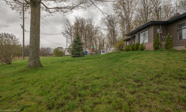 14 Leanne Avenue, House detached with 3 bedrooms, 1 bathrooms and null parking in Otonabee South Monaghan ON | Image 24