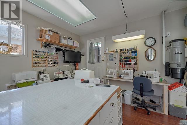 267 sq ft workshop with double french door access and separate street acess. GREAT HOME OFFICE potential | Image 8