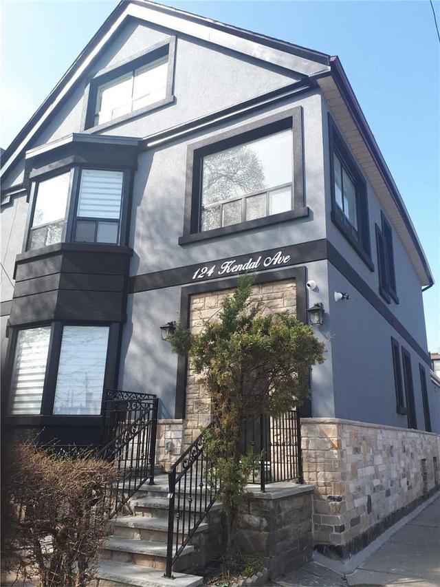 3rd fl - 124 Kendal Ave, House detached with 1 bedrooms, 1 bathrooms and 1 parking in Toronto ON | Image 7