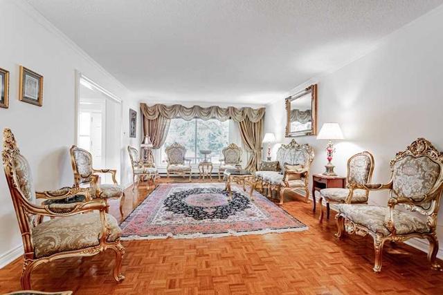 22 Chipstead Rd, House detached with 4 bedrooms, 4 bathrooms and 6 parking in Toronto ON | Image 32