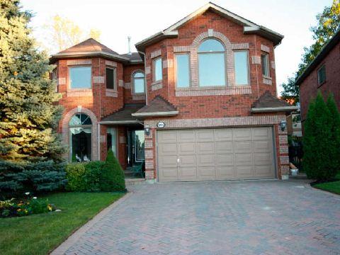 1001 Lytton Crt, House detached with 4 bedrooms, 3 bathrooms and 4 parking in Pickering ON | Image 1