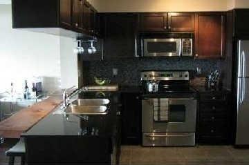 1003 - 185 Legion Rd, Condo with 1 bedrooms, 1 bathrooms and 1 parking in Toronto ON | Image 2