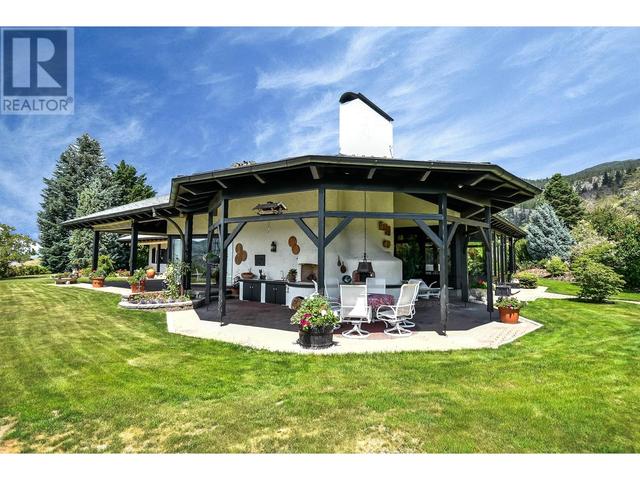 450 Matheson Road, House detached with 3 bedrooms, 3 bathrooms and 14 parking in Okanagan Similkameen D BC | Image 6