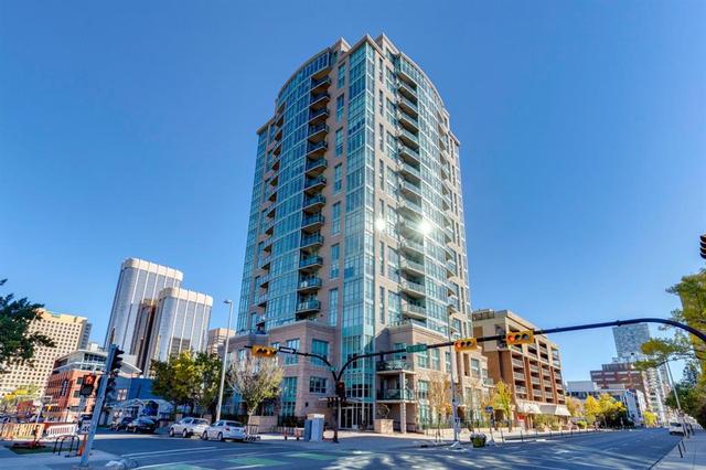 1306 - 788 12 Avenue Sw, Condo with 2 bedrooms, 2 bathrooms and 1 parking in Calgary AB | Image 1