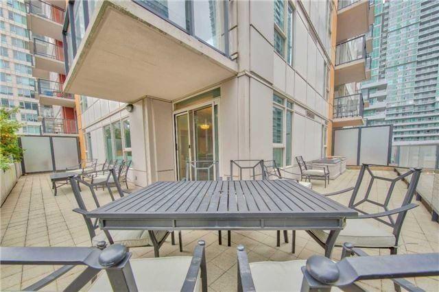 302 - 25 Town Centre Crt, Condo with 2 bedrooms, 2 bathrooms and 1 parking in Toronto ON | Image 6