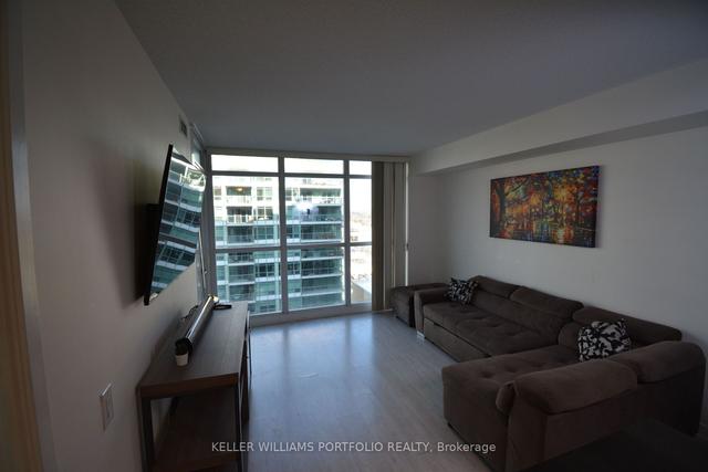 1015 - 19 Singer Crt, Condo with 1 bedrooms, 1 bathrooms and 0 parking in Toronto ON | Image 1