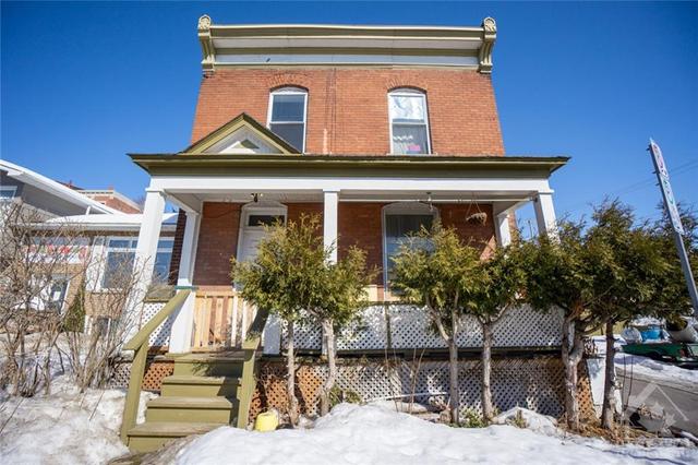 299 Olmstead Street, House detached with 5 bedrooms, 2 bathrooms and 3 parking in Ottawa ON | Image 1