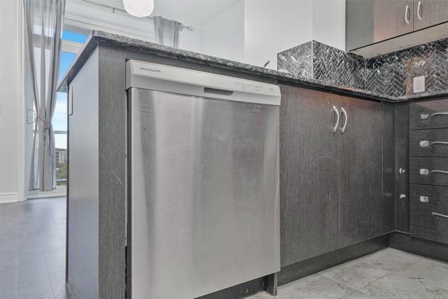 606 - 39 New Delhi Dr, Condo with 3 bedrooms, 2 bathrooms and 2 parking in Markham ON | Image 16