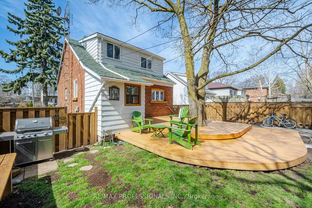 117 Eastville Ave, House detached with 3 bedrooms, 3 bathrooms and 4 parking in Toronto ON | Image 30