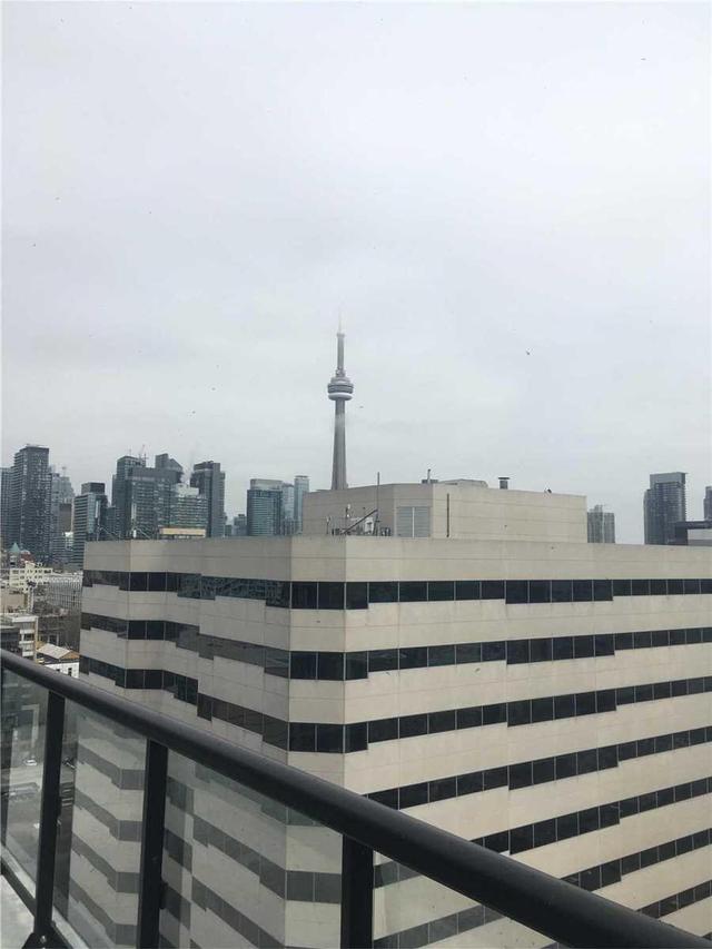 Ph 05 - 608 Richmond St W, Condo with 2 bedrooms, 2 bathrooms and 1 parking in Toronto ON | Image 3