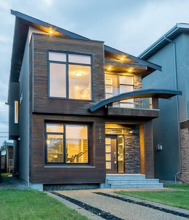 2223 36 Street Sw, House detached with 4 bedrooms, 3 bathrooms and 2 parking in Calgary AB | Image 1