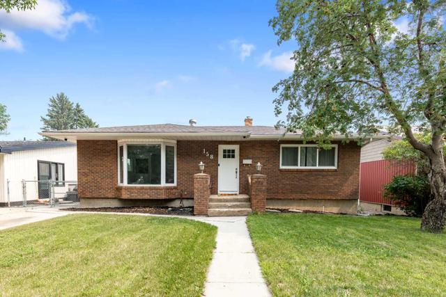 158 Connaught Drive Sw, House detached with 4 bedrooms, 2 bathrooms and 3 parking in Medicine Hat AB | Image 1
