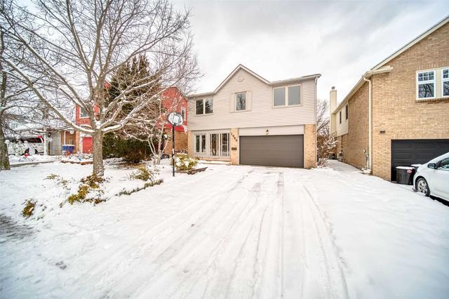 1060 Bridlewood Tr, House detached with 3 bedrooms, 4 bathrooms and 3 parking in Oakville ON | Card Image