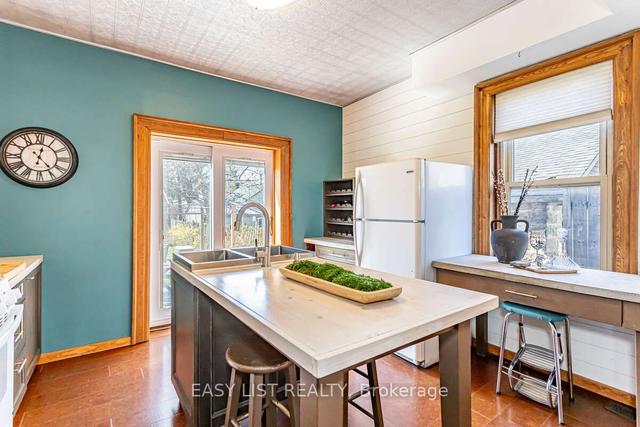175 Broadway St, House detached with 4 bedrooms, 2 bathrooms and 6 parking in North Middlesex ON | Image 3