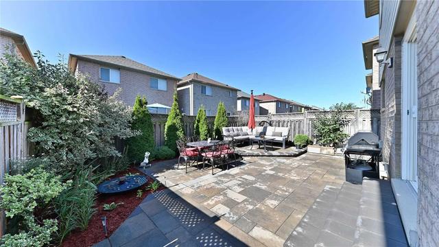 20 Allangrove Dr, House detached with 3 bedrooms, 3 bathrooms and 2 parking in Brampton ON | Image 12