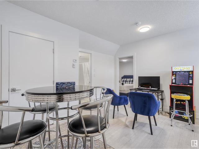 1 - 10426 126 St Nw, House semidetached with 5 bedrooms, 3 bathrooms and null parking in Edmonton AB | Image 25
