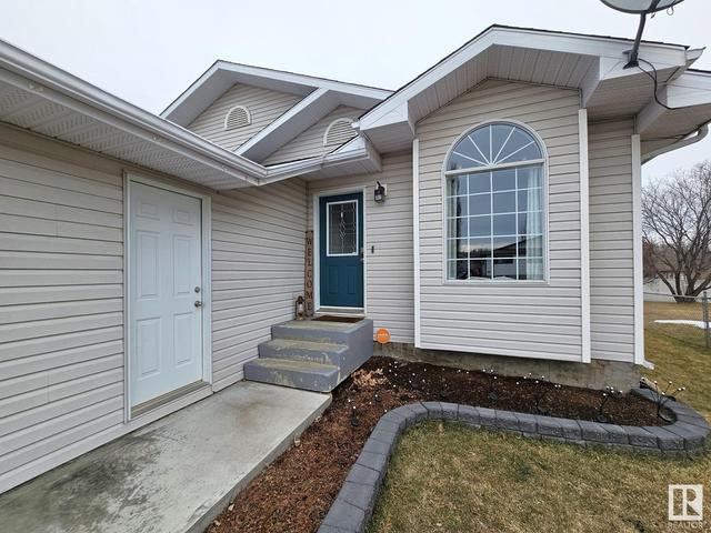 3744 49 Av, House detached with 4 bedrooms, 2 bathrooms and null parking in Drayton Valley AB | Image 54