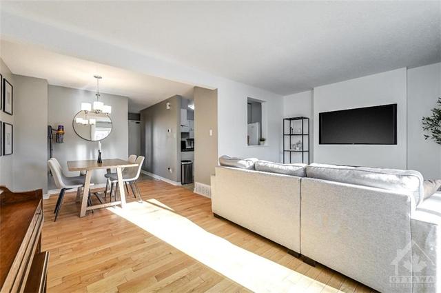 406 Sandhamn Private, Townhouse with 3 bedrooms, 3 bathrooms and 2 parking in Ottawa ON | Image 4