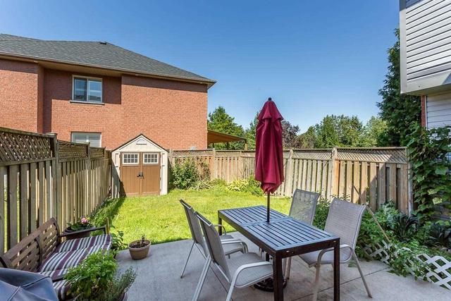 6 Queen Anne Dr, House attached with 3 bedrooms, 3 bathrooms and 2 parking in Brampton ON | Image 20