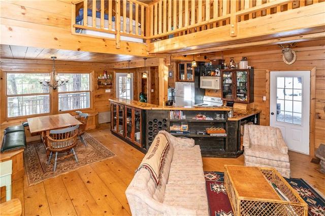 11 - 1153 Roberts Bay Road, House detached with 9 bedrooms, 3 bathrooms and 12 parking in Muskoka Lakes ON | Image 30