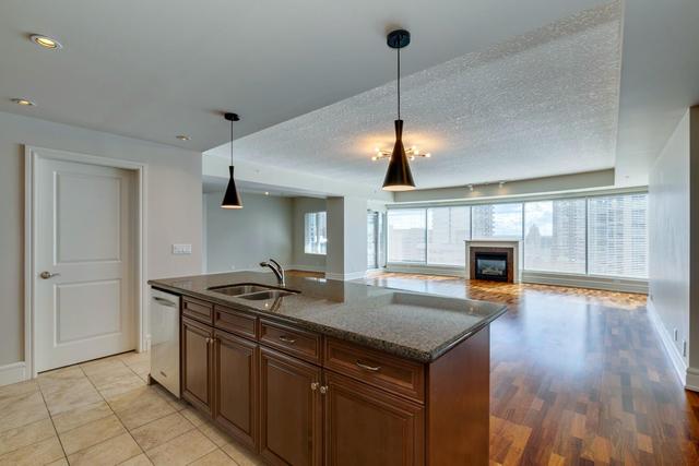 2308 - 920 5 Avenue Sw, Condo with 3 bedrooms, 2 bathrooms and 2 parking in Calgary AB | Image 11