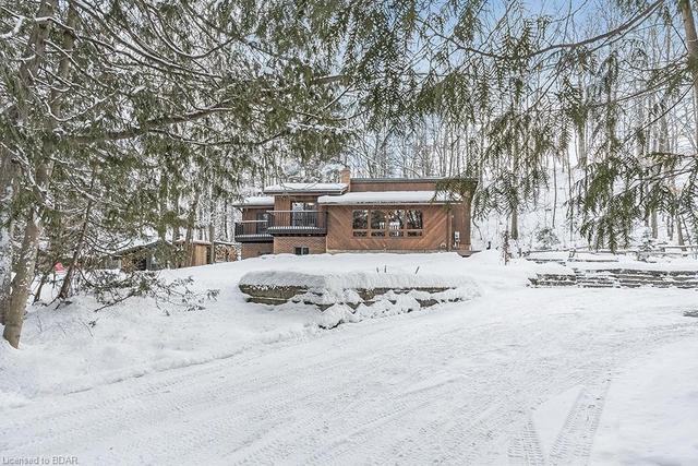 1291 Mount St Louis Road E, House detached with 3 bedrooms, 2 bathrooms and 6 parking in Oro Medonte ON | Image 2