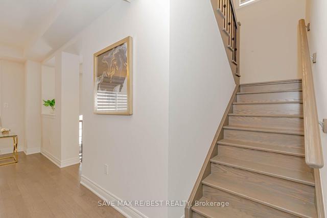 16 Great Railway Crt, House detached with 4 bedrooms, 5 bathrooms and 6 parking in Vaughan ON | Image 8