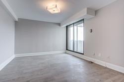 1004 - 150 Neptune Dr, Condo with 3 bedrooms, 2 bathrooms and 1 parking in Toronto ON | Image 8