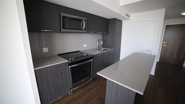 701 - 25 Baseball Pl, Condo with 2 bedrooms, 2 bathrooms and 1 parking in Toronto ON | Image 2