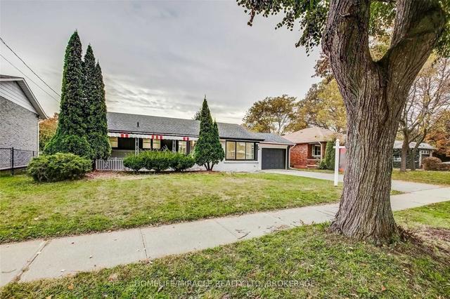 5866 Valley Way, House detached with 3 bedrooms, 4 bathrooms and 7 parking in Niagara Falls ON | Image 1