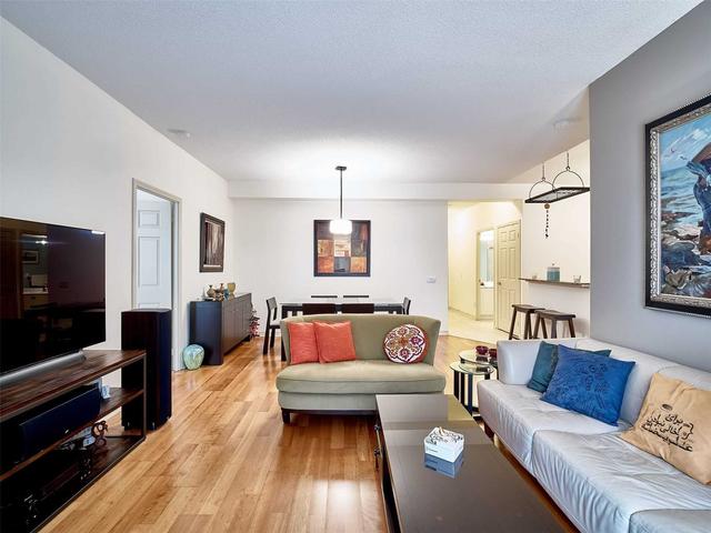 212 - 485 Rosewell Ave, Condo with 2 bedrooms, 2 bathrooms and 1 parking in Toronto ON | Image 7